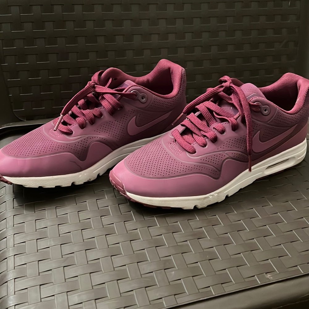 Nike air max